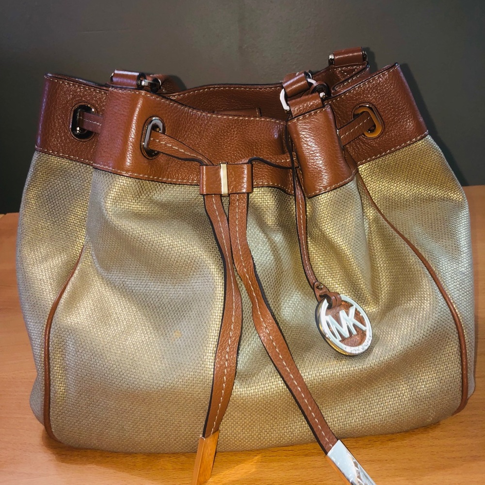 MICHAEL KORS Marina Large Drawstring Shoulder Tote